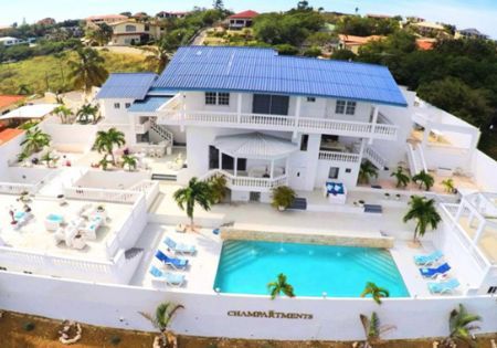 WHITE VILLA GROUP  RESORT "CRISTAL" - up to 32 guests - 16 bedrooms